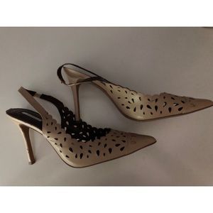 BCBG 🚨 High Heels 👠